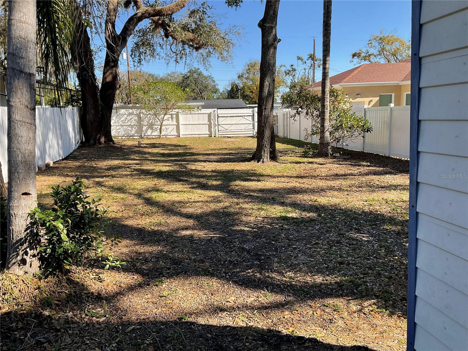 Image 10 of 31 For 4707 Yukon Street