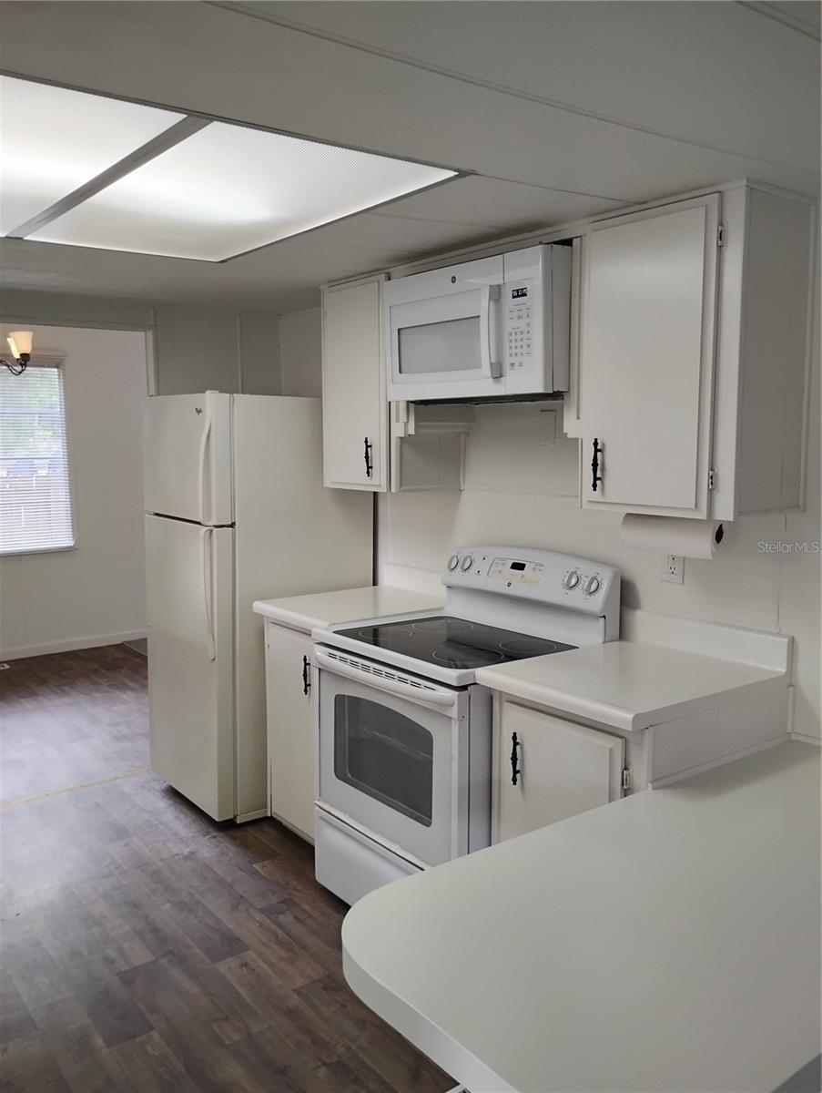 Image 16 of 31 For 4707 Yukon Street