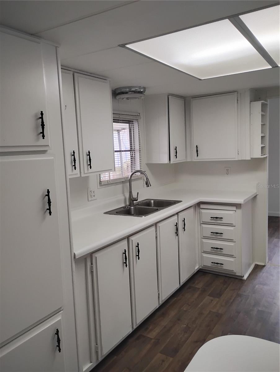 Image 17 of 31 For 4707 Yukon Street