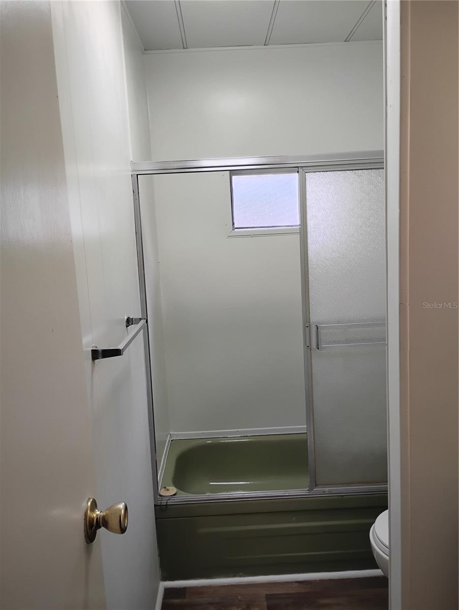 Image 29 of 31 For 4707 Yukon Street