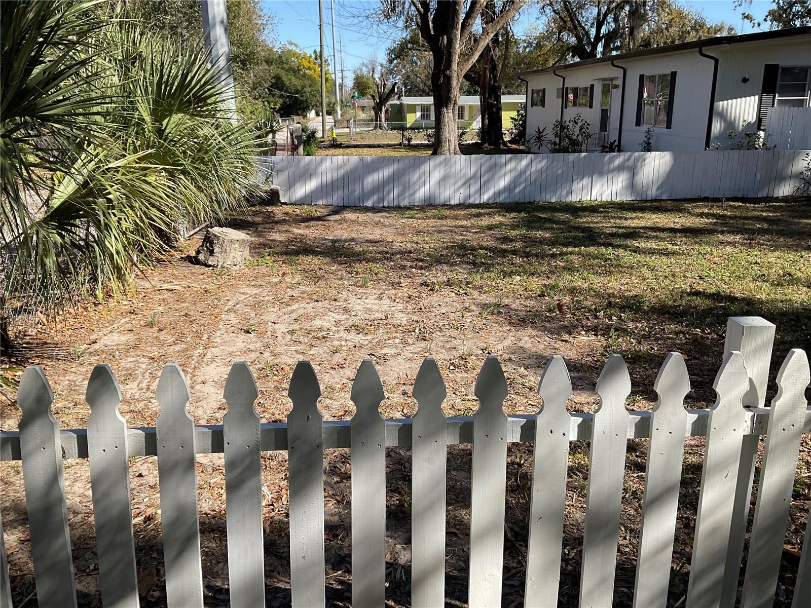 Image 5 of 31 For 4707 Yukon Street