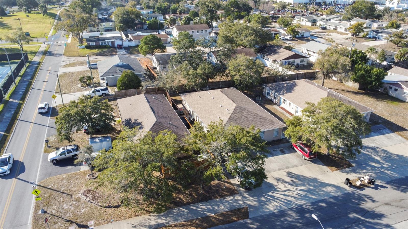 Image 12 of 31 For 6821-6823 Van Buren Street