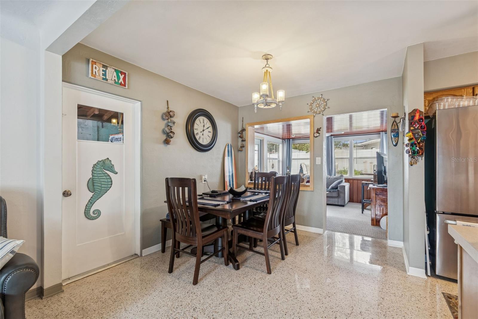 Image 6 of 46 For 12424 105th Street