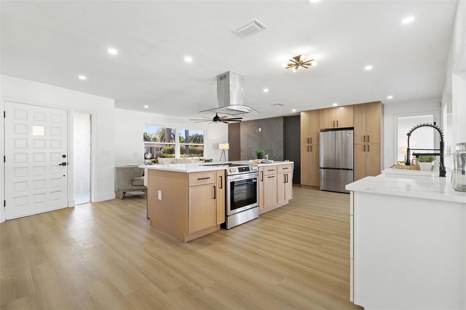 Image 11 of 37 For 2972 Compton Court