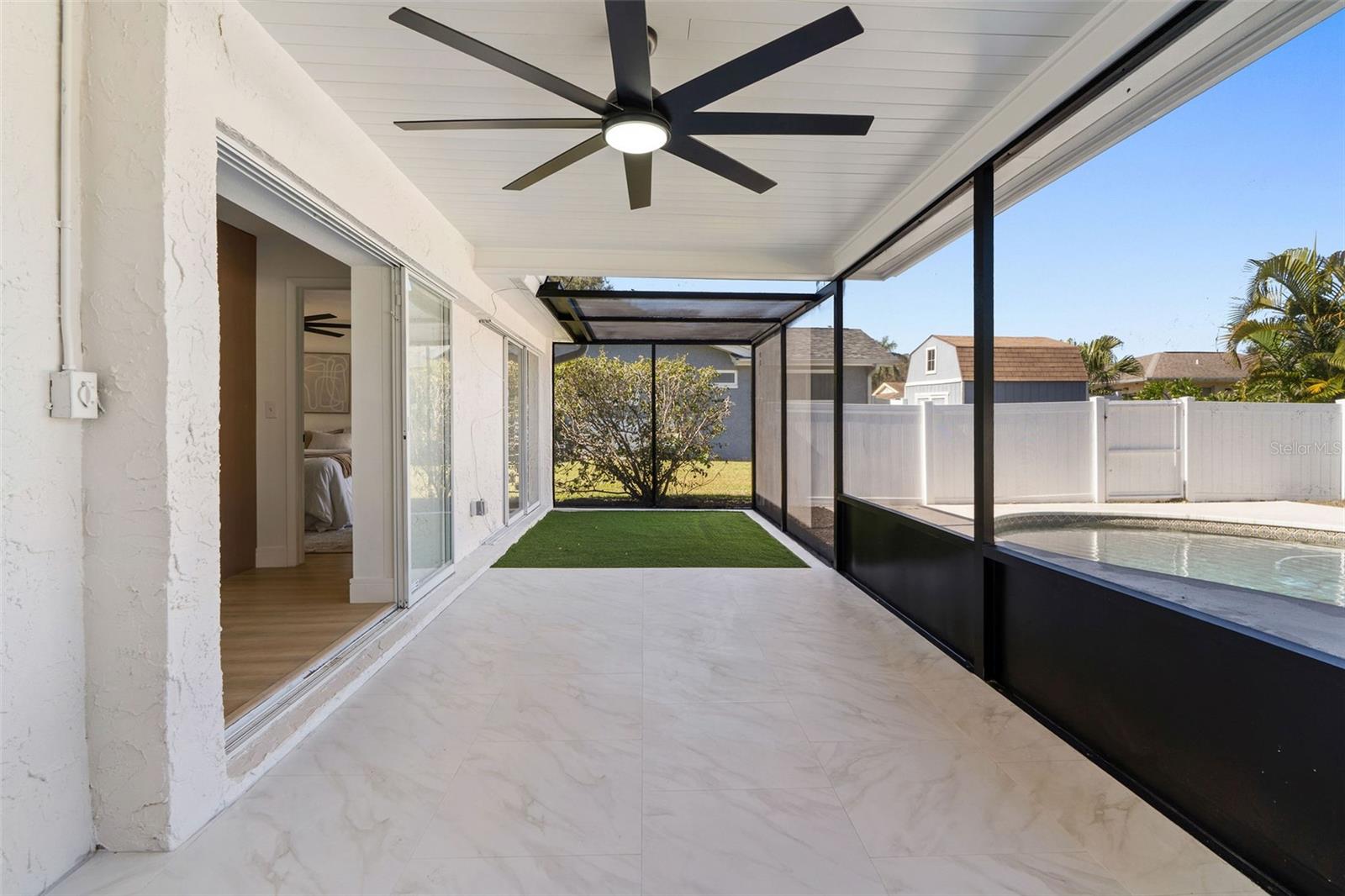 Image 29 of 37 For 2972 Compton Court