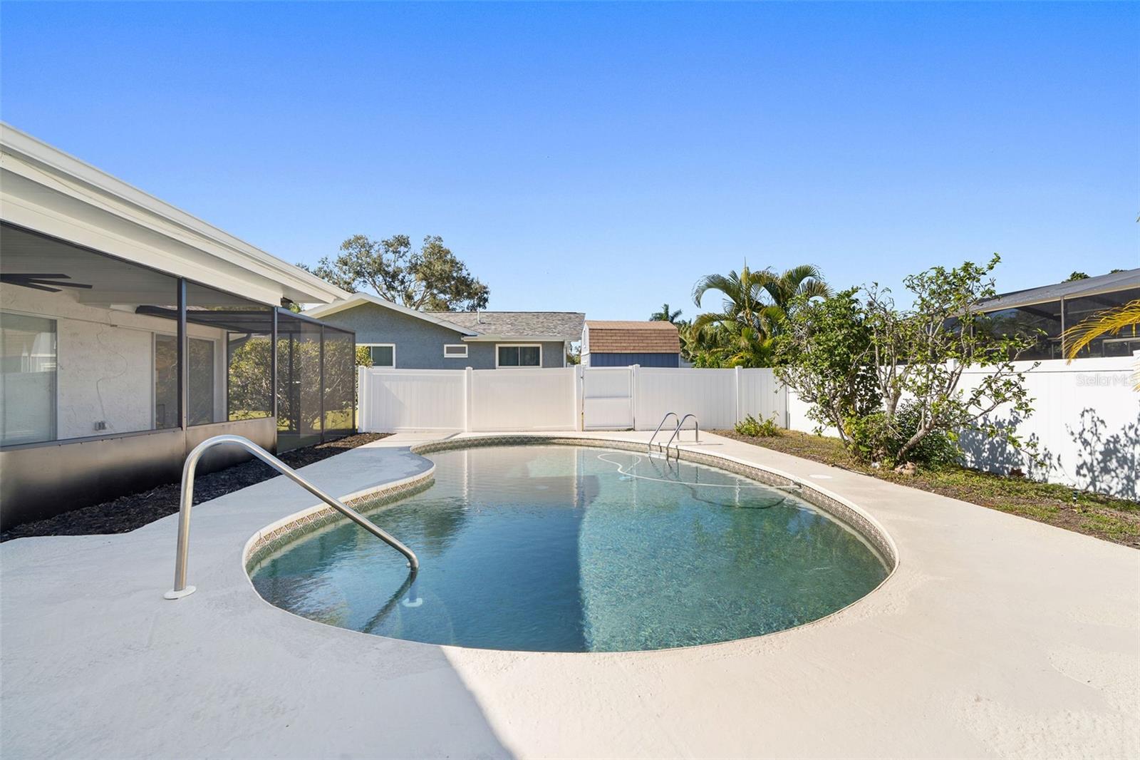 Image 31 of 37 For 2972 Compton Court