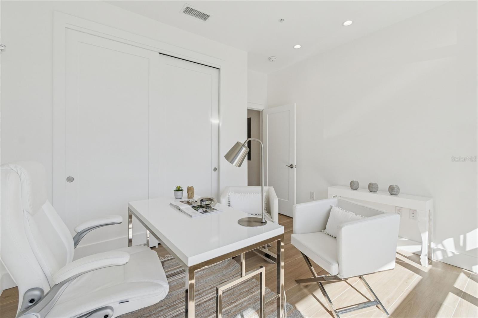 Image 13 of 89 For 1343 4th Street 102