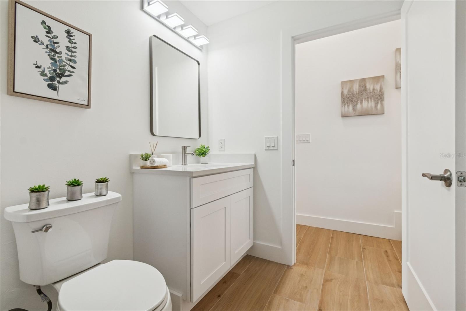 Image 34 of 89 For 1343 4th Street 102