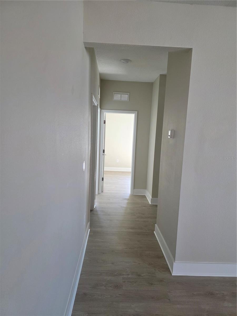 Listing photo id 15 for 13805 Tonya Anne Drive