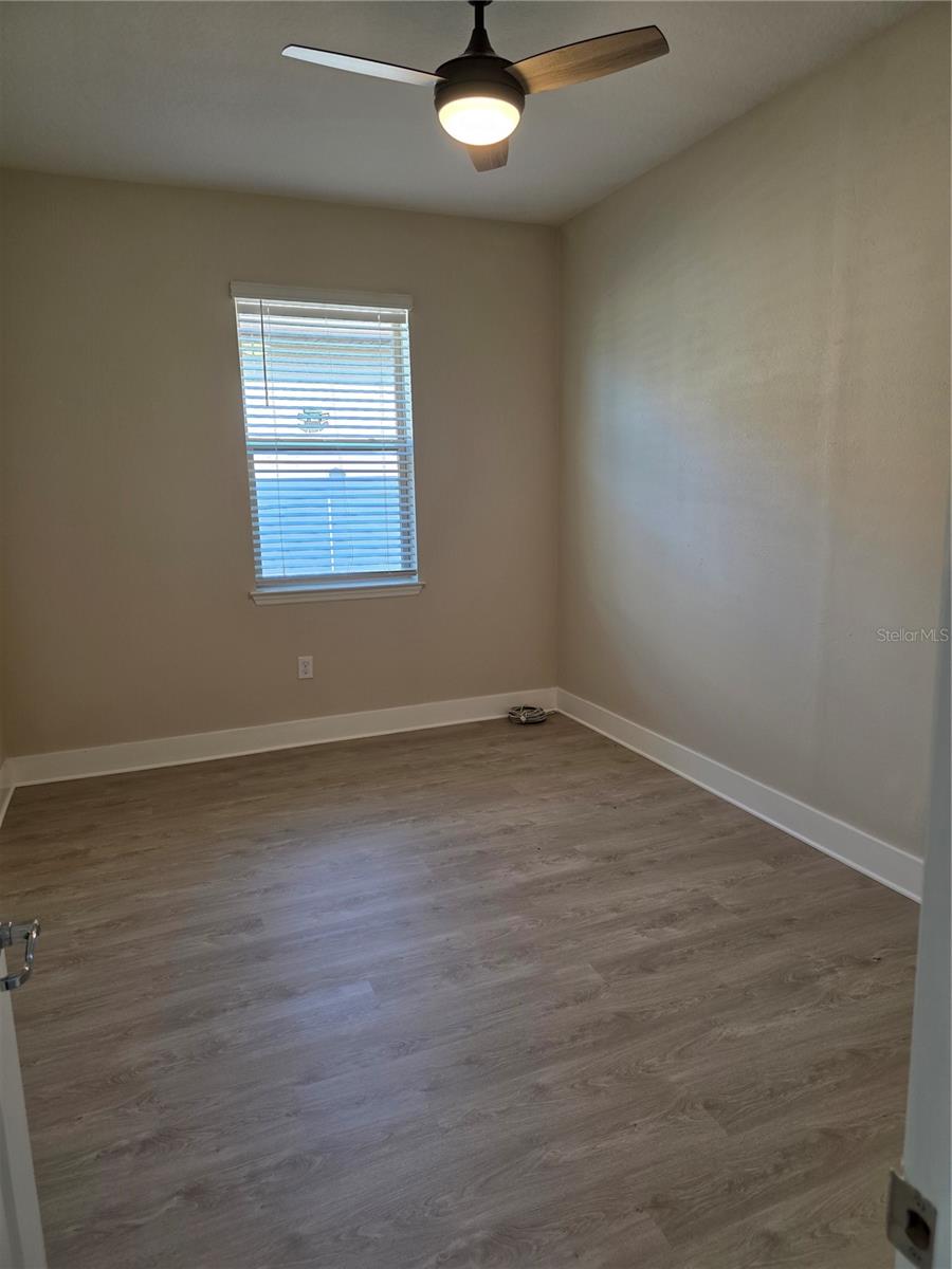 Listing photo id 4 for 13805 Tonya Anne Drive