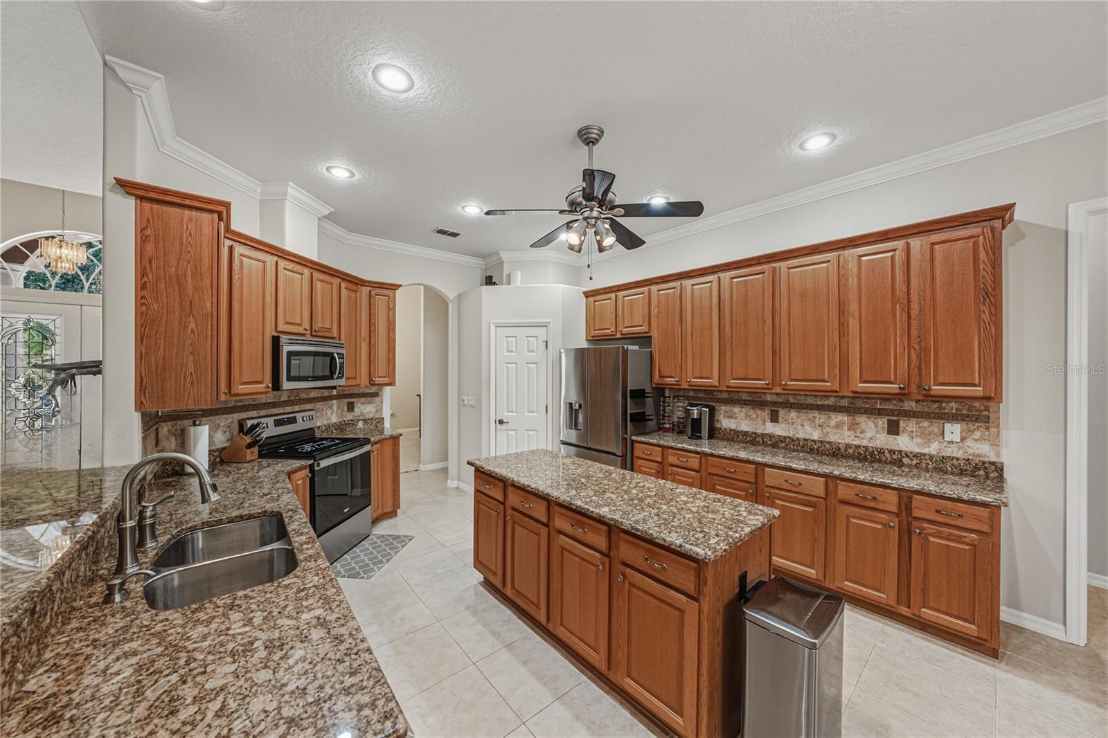 Image 21 of 94 For 12852 Grand Traverse Drive