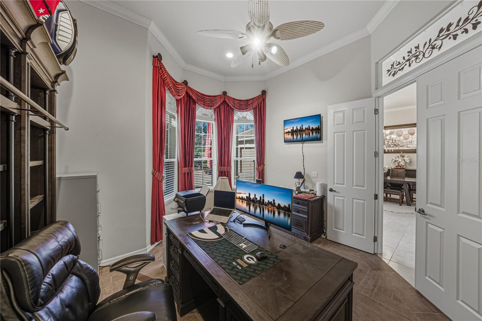 Image 32 of 94 For 12852 Grand Traverse Drive