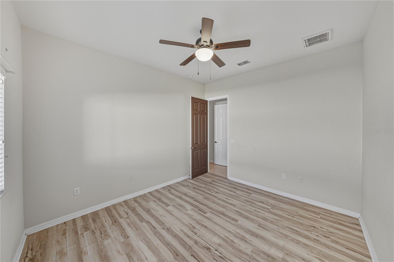 Image 54 of 94 For 12852 Grand Traverse Drive