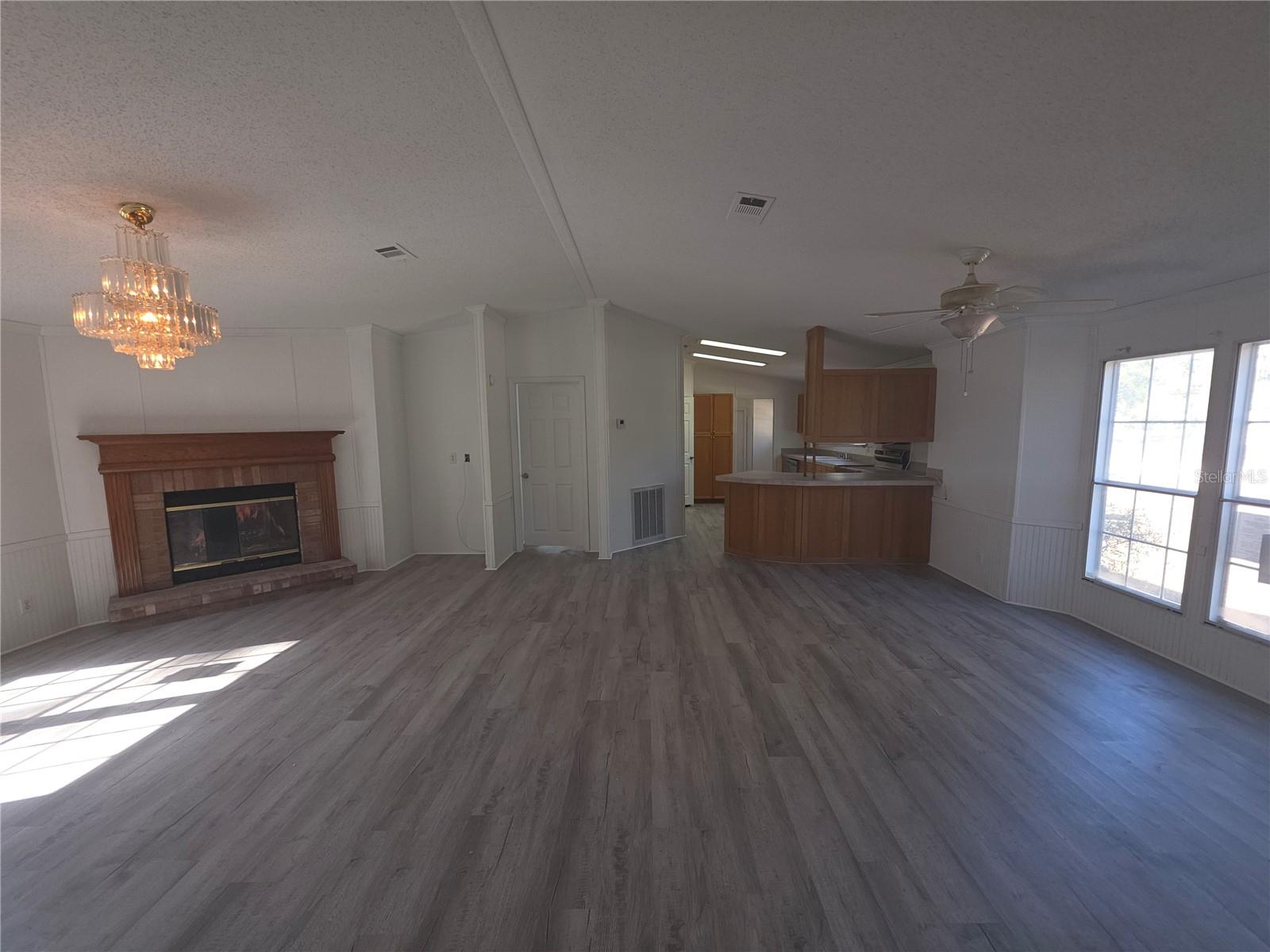 Image 6 of 24 For 16280 Tampa Street