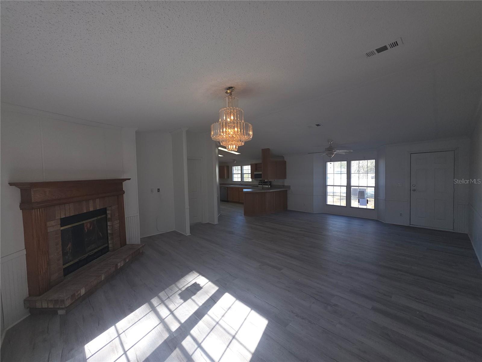 Image 7 of 24 For 16280 Tampa Street