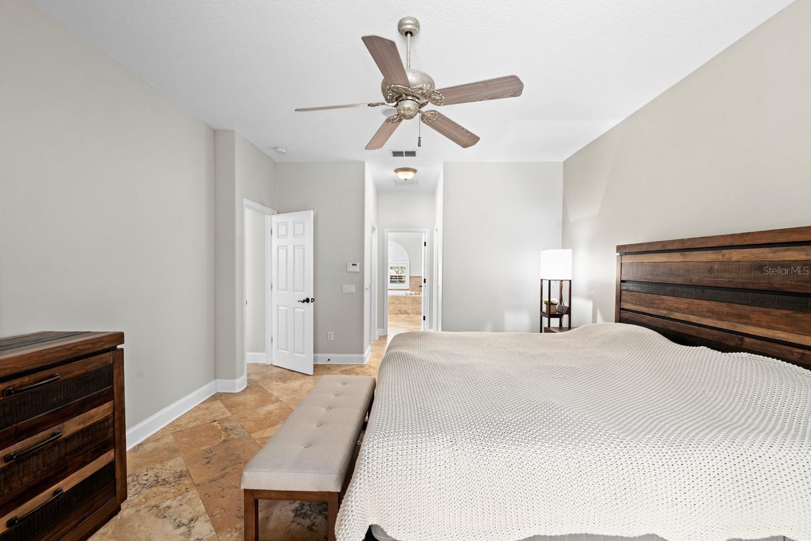 Image 16 of 35 For 5614 Eagleglen Place