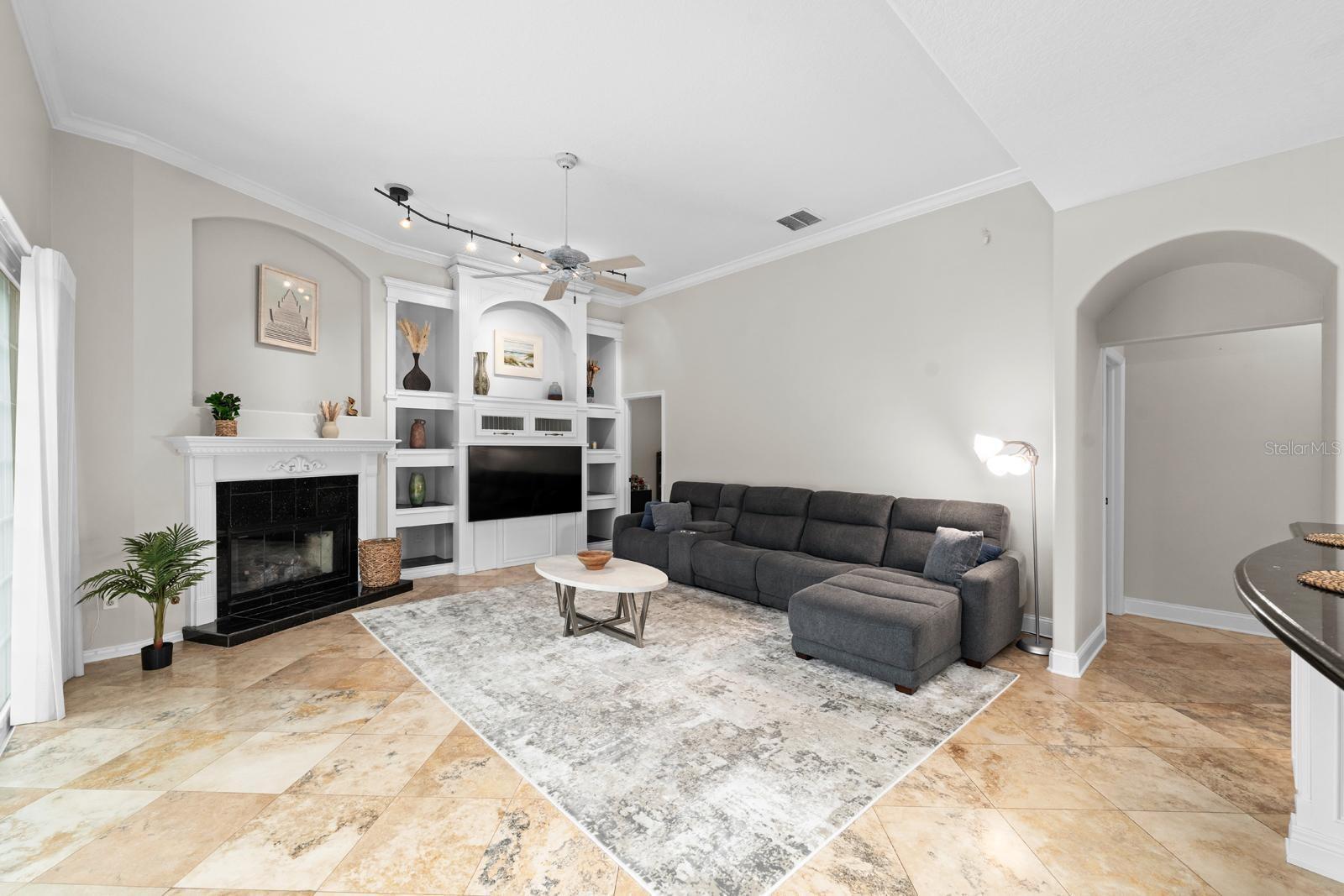 Image 6 of 35 For 5614 Eagleglen Place