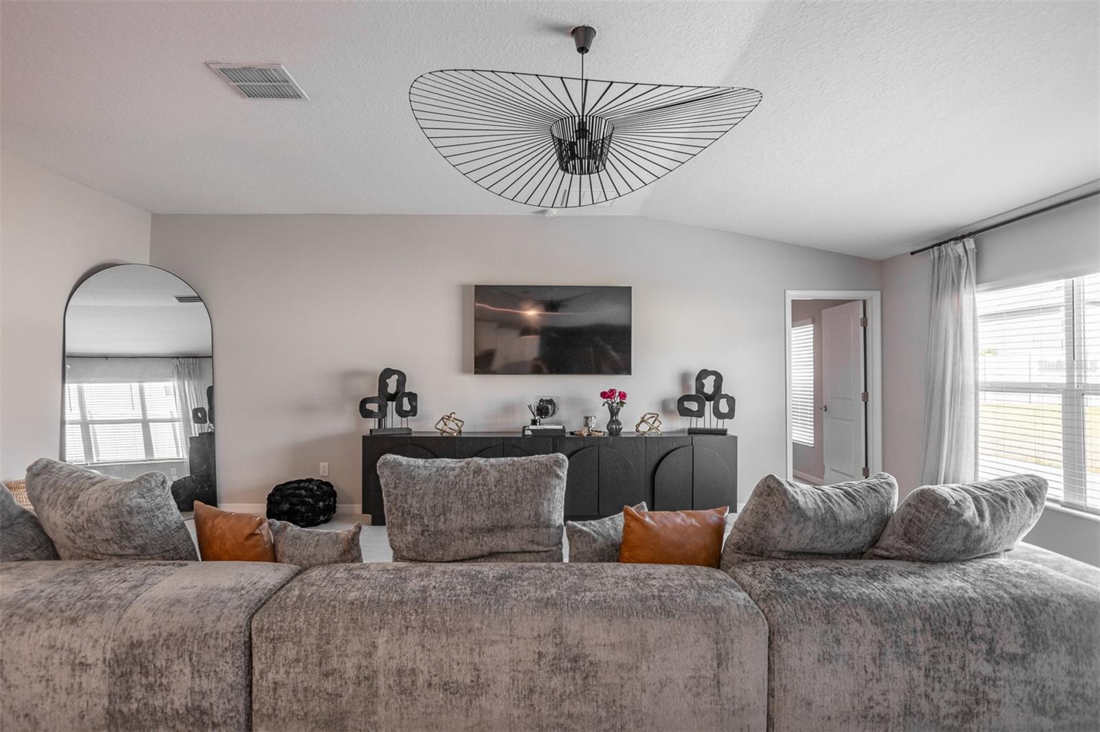 Image 19 of 42 For 15415 Miller Creek Drive