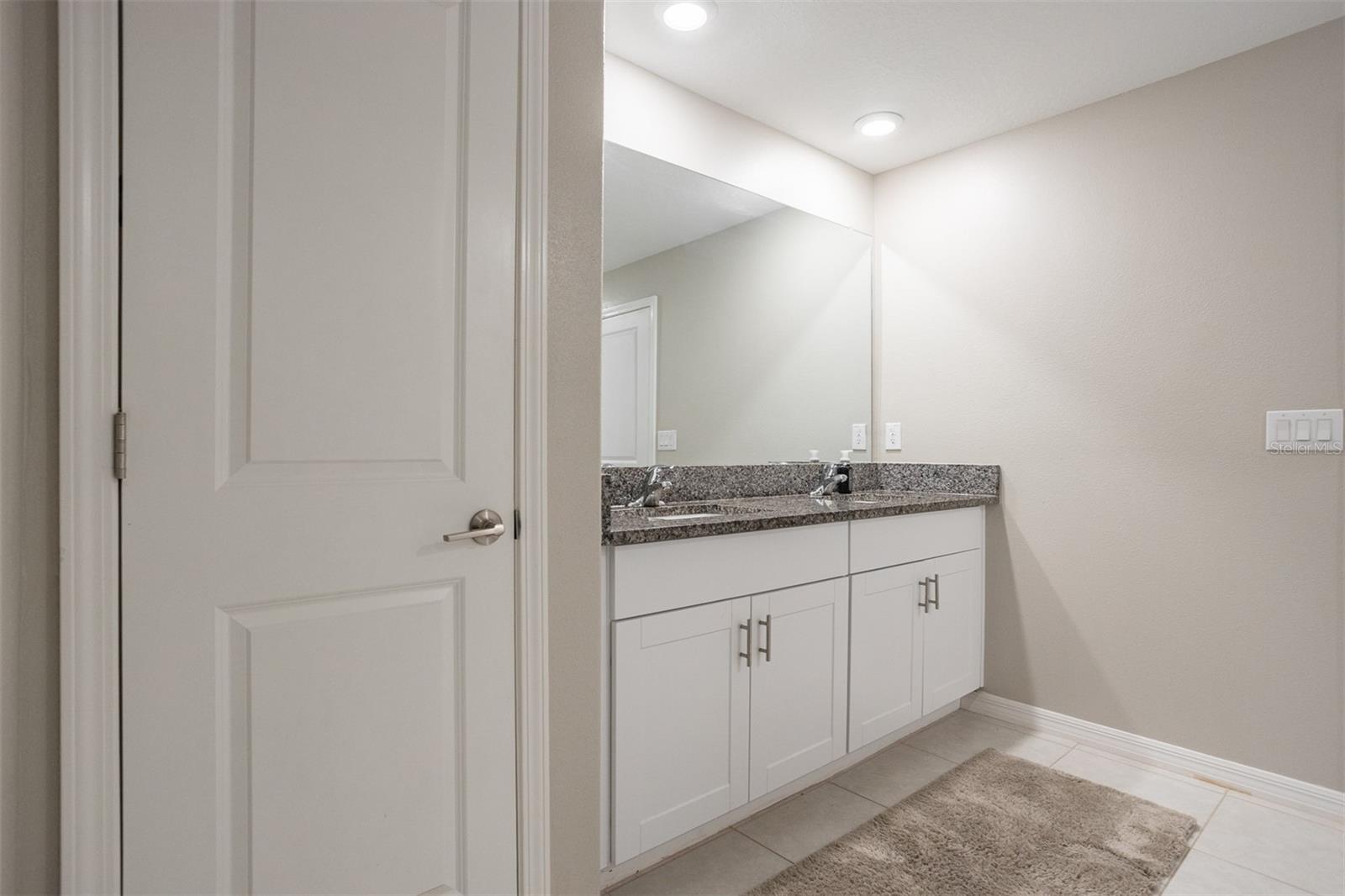 Image 25 of 42 For 15415 Miller Creek Drive