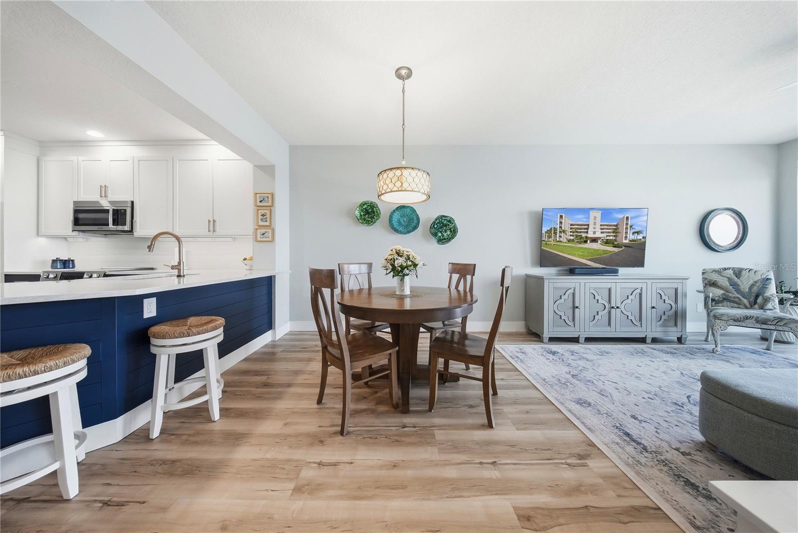 Image 15 of 56 For 8021 Sailboat Key Boulevard S 403