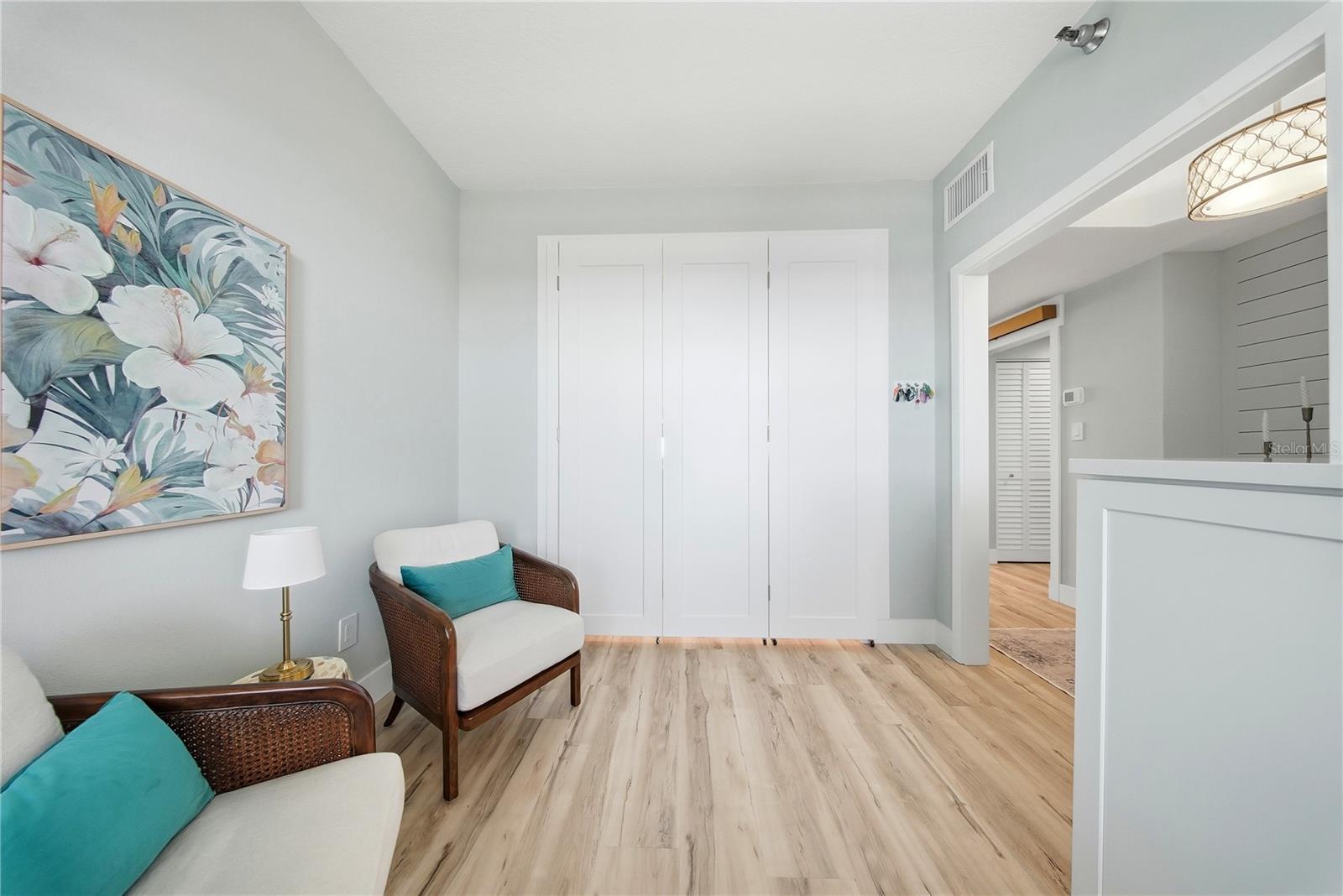 Image 17 of 56 For 8021 Sailboat Key Boulevard S 403