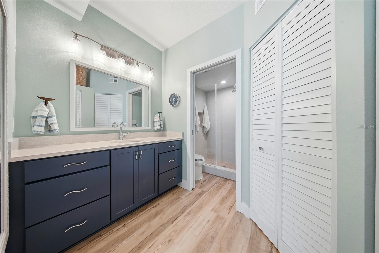 Image 27 of 56 For 8021 Sailboat Key Boulevard S 403