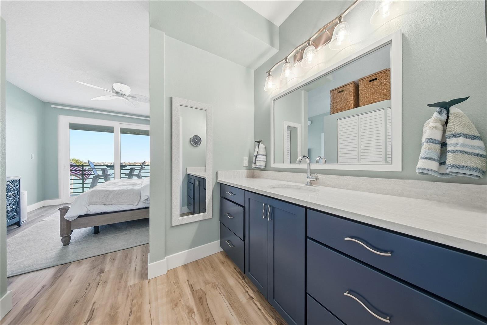 Image 29 of 56 For 8021 Sailboat Key Boulevard S 403