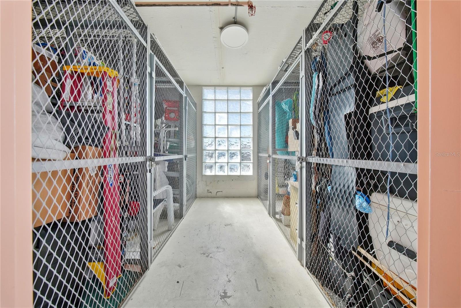 Image 37 of 56 For 8021 Sailboat Key Boulevard S 403