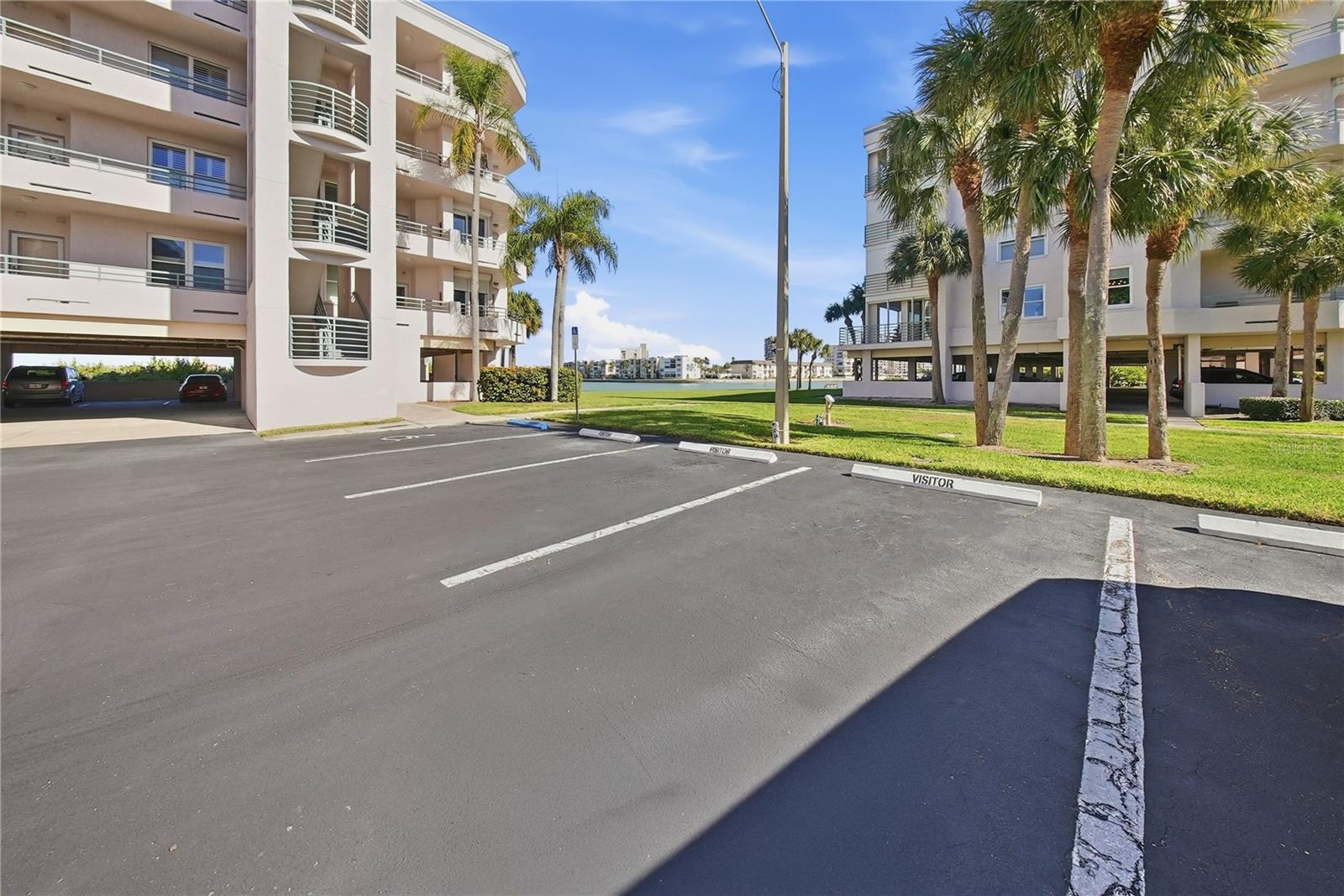 Image 41 of 56 For 8021 Sailboat Key Boulevard S 403