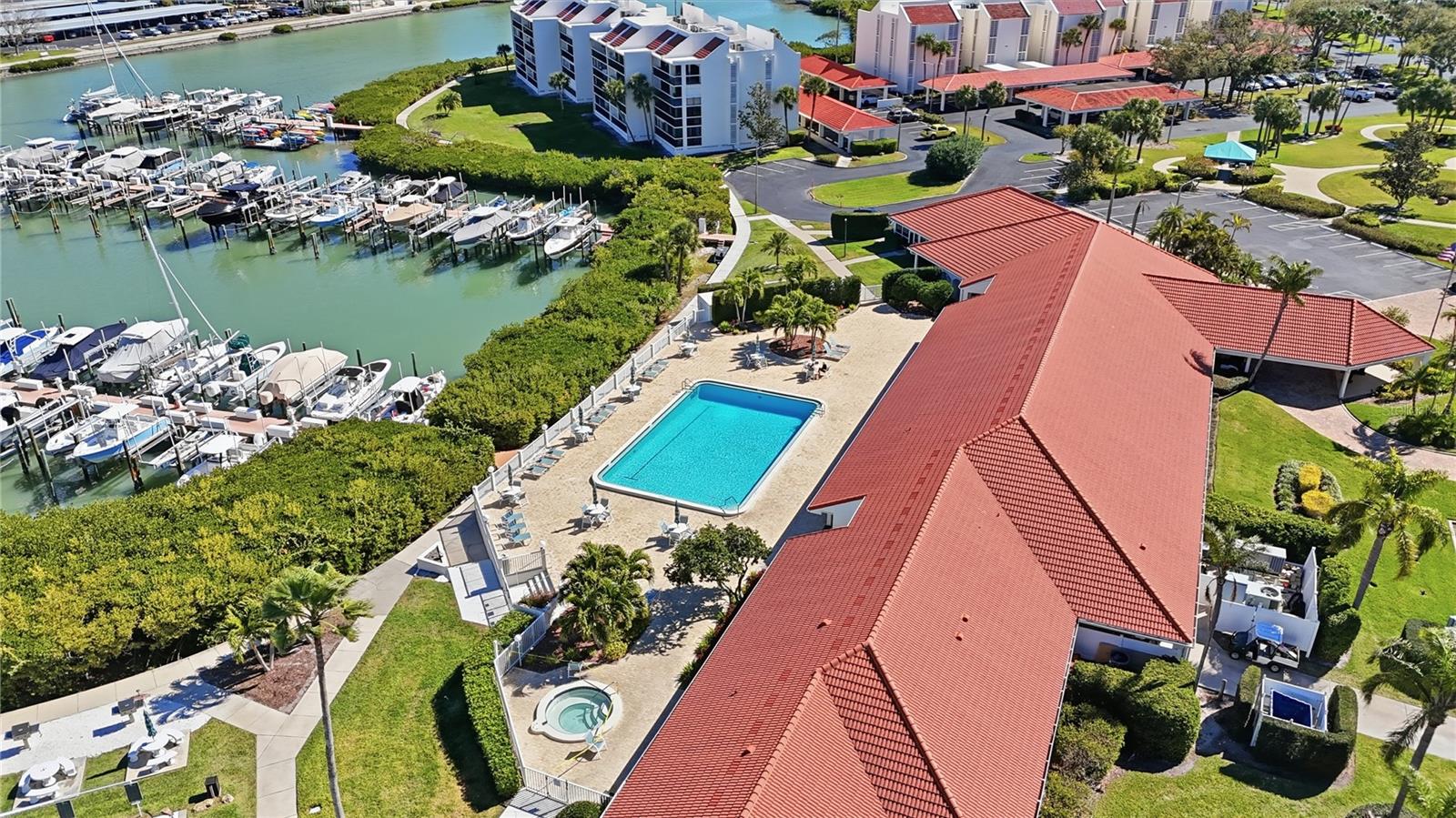 Image 43 of 56 For 8021 Sailboat Key Boulevard S 403