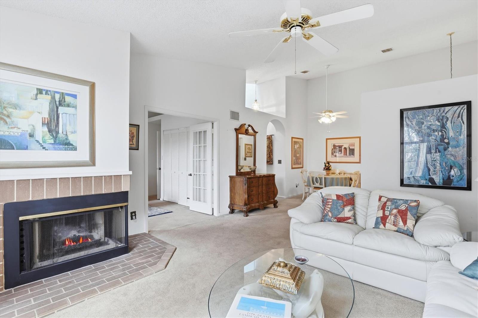 Image 10 of 39 For 2101 Fox Chase Boulevard 204