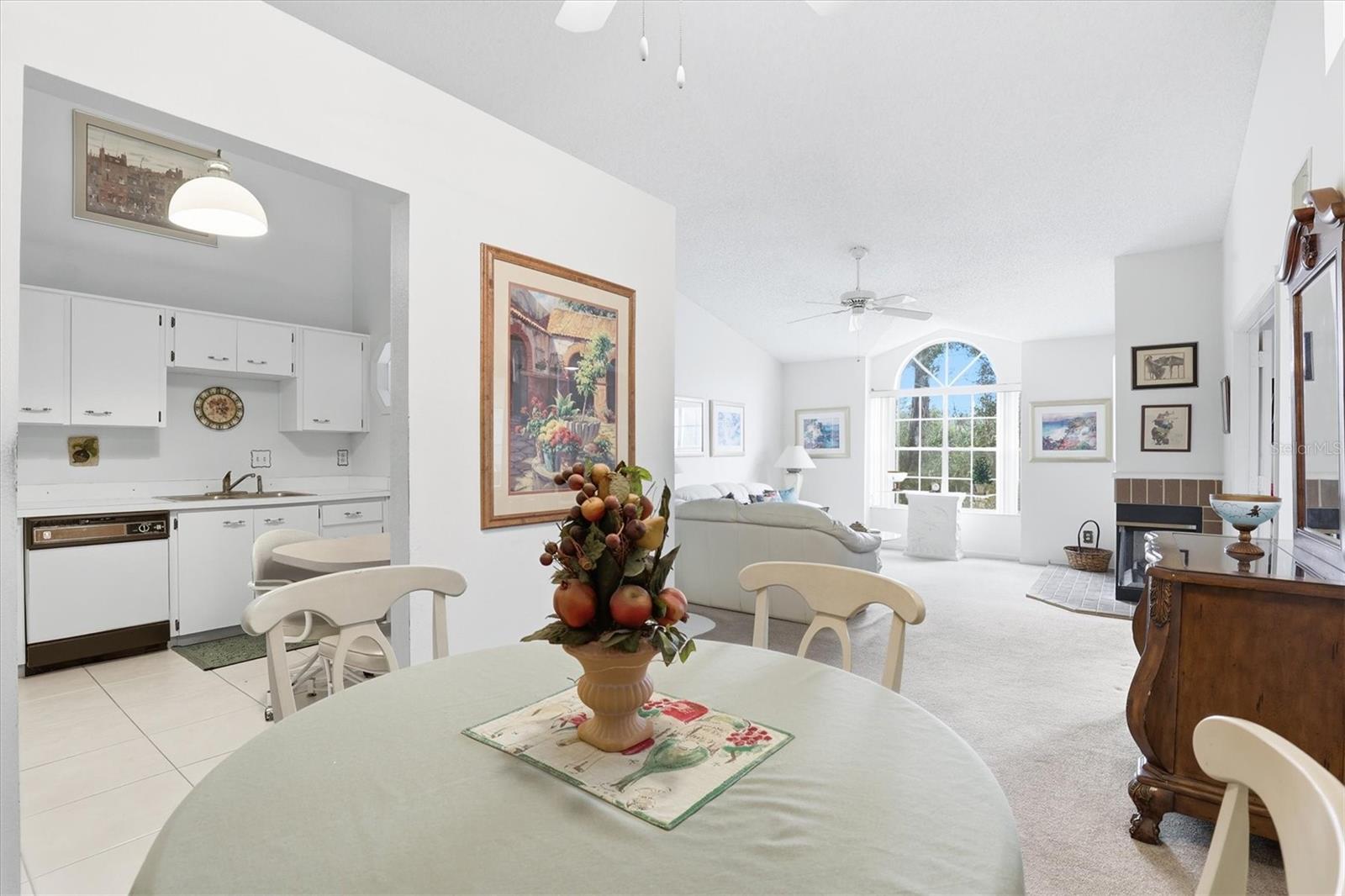 Image 13 of 39 For 2101 Fox Chase Boulevard 204