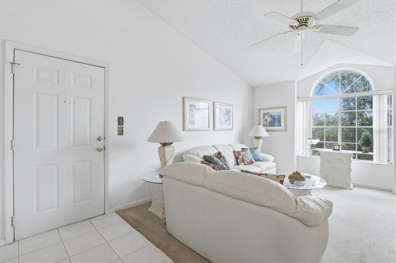 Image 7 of 39 For 2101 Fox Chase Boulevard 204