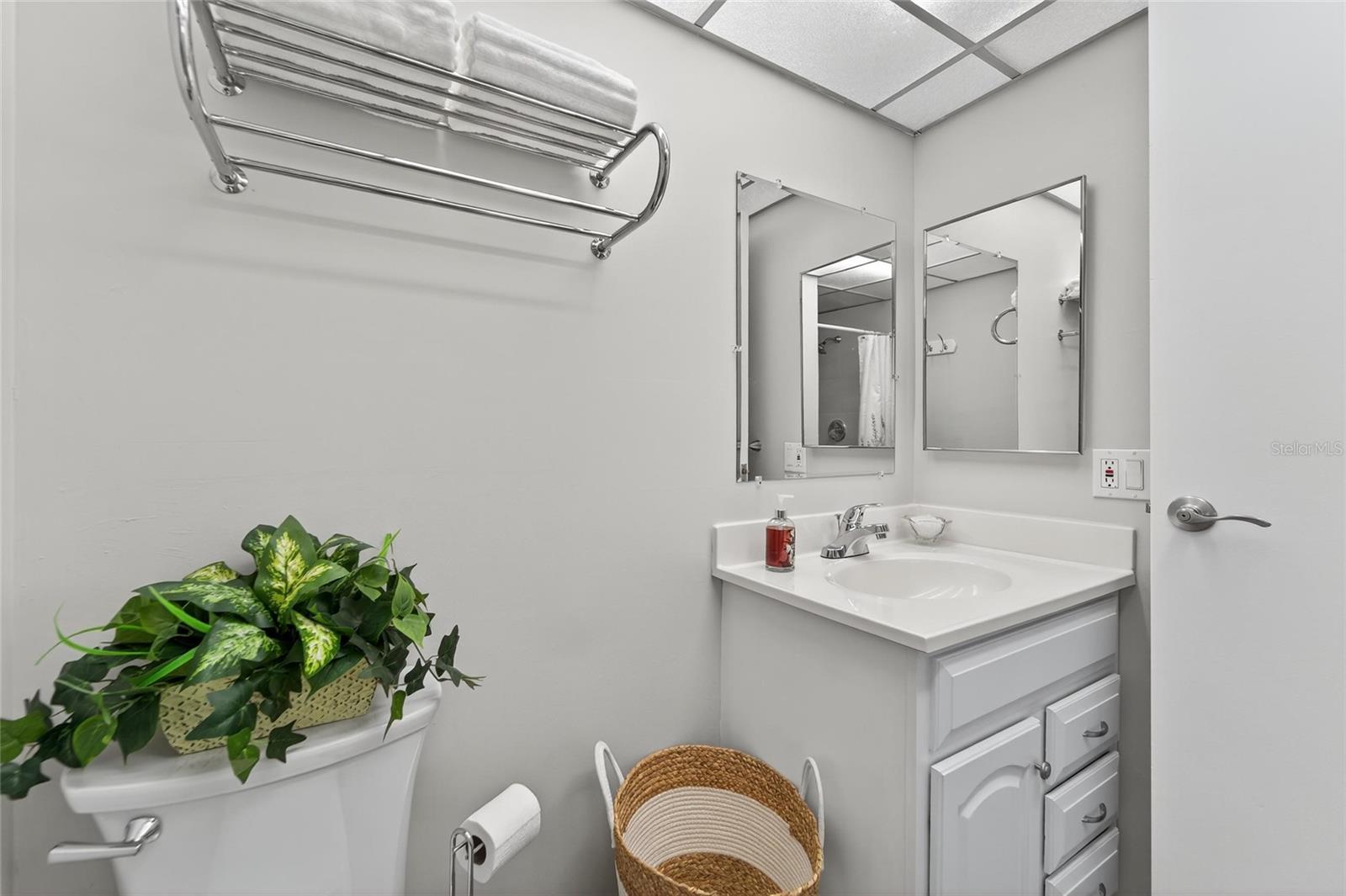 Image 14 of 27 For 1802 Bedford Lane 12