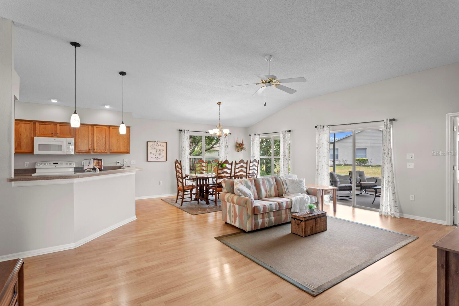 Image 12 of 45 For 11751 Aintree Court