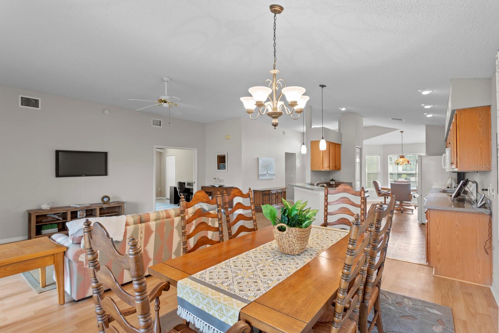 Image 14 of 45 For 11751 Aintree Court