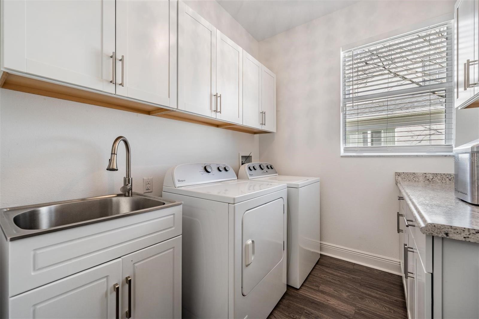 Image 21 of 93 For 8506 Eagle Brook Drive