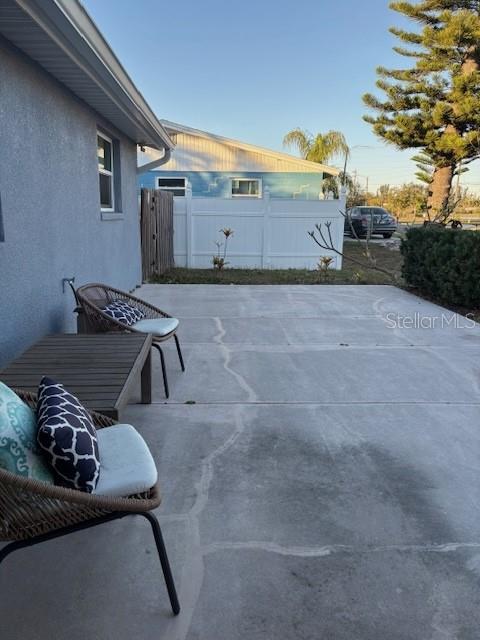 Image 4 of 36 For 7440 1st Street N