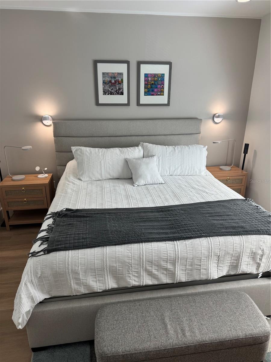 Listing photo id 16 for 212 Fremont Avenue