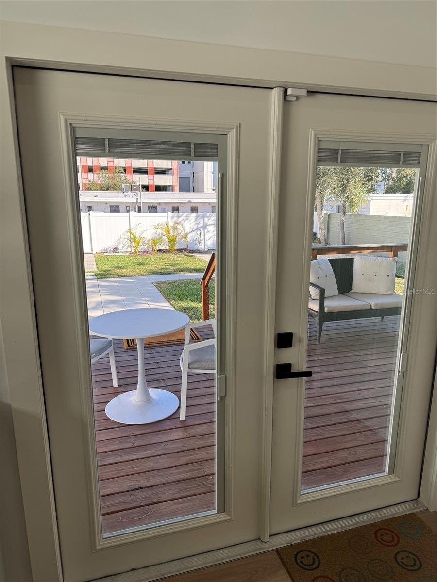 Listing photo id 25 for 212 Fremont Avenue