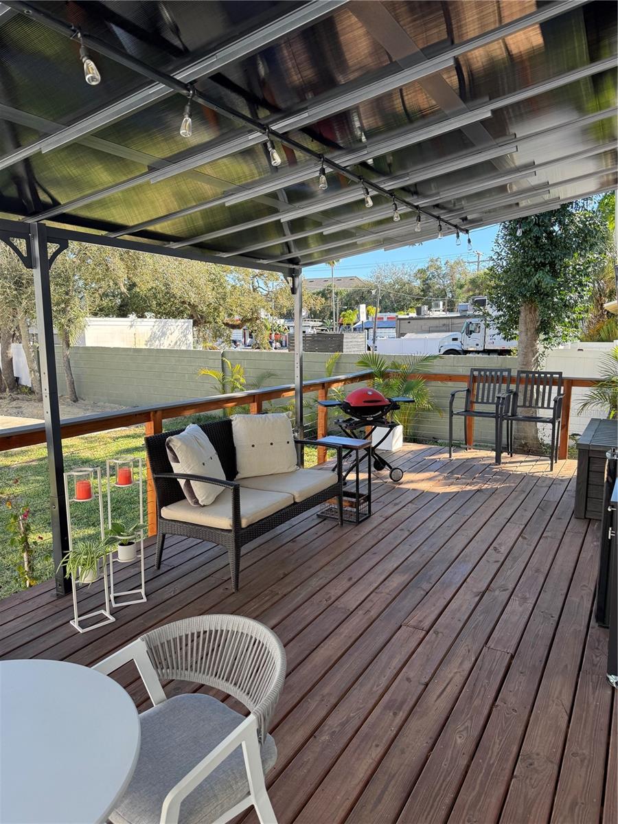 Listing photo id 26 for 212 Fremont Avenue