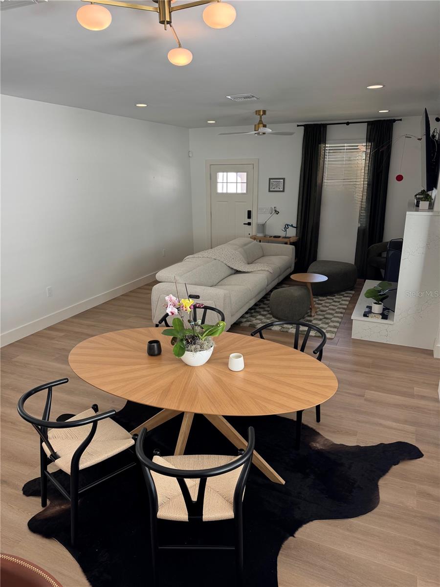 Listing photo id 6 for 212 Fremont Avenue