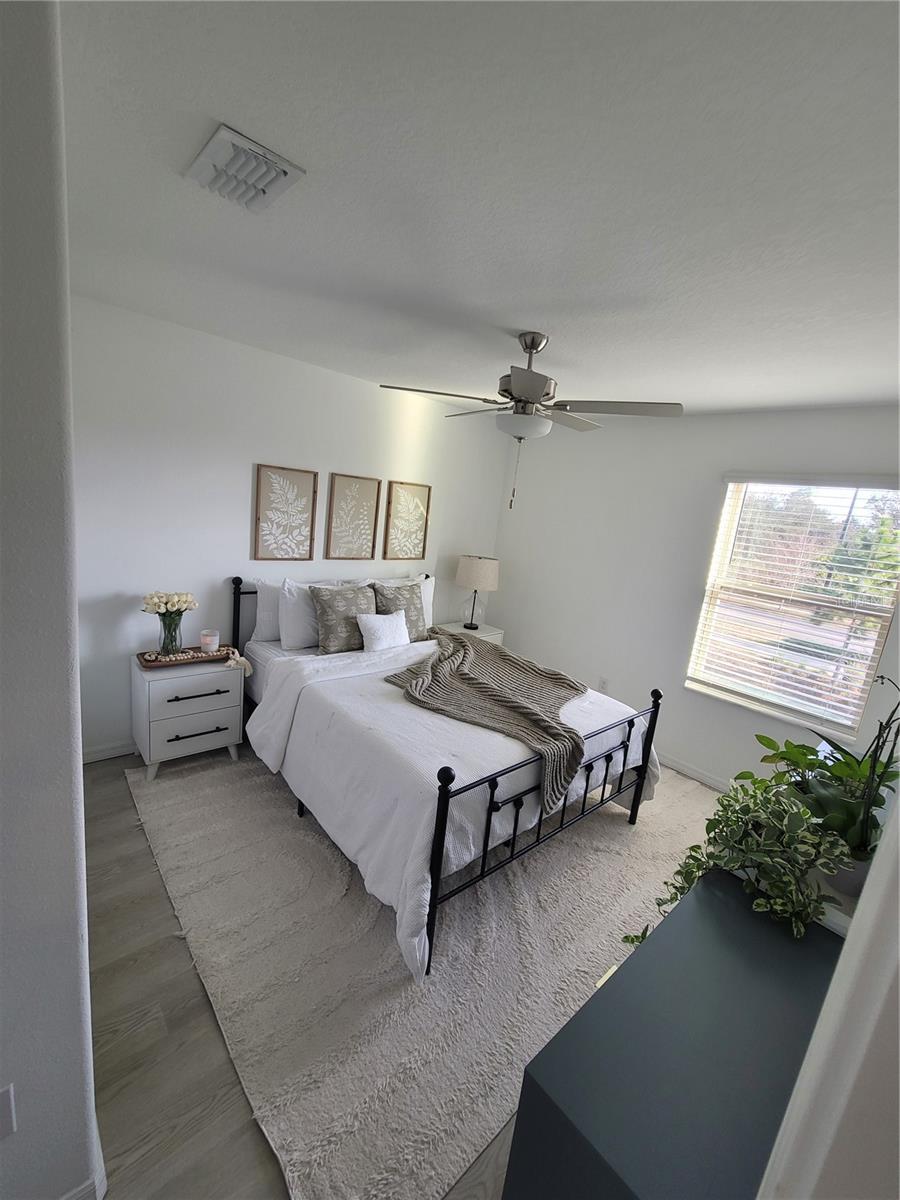 Image 12 of 45 For 21838 Lyonia Lane