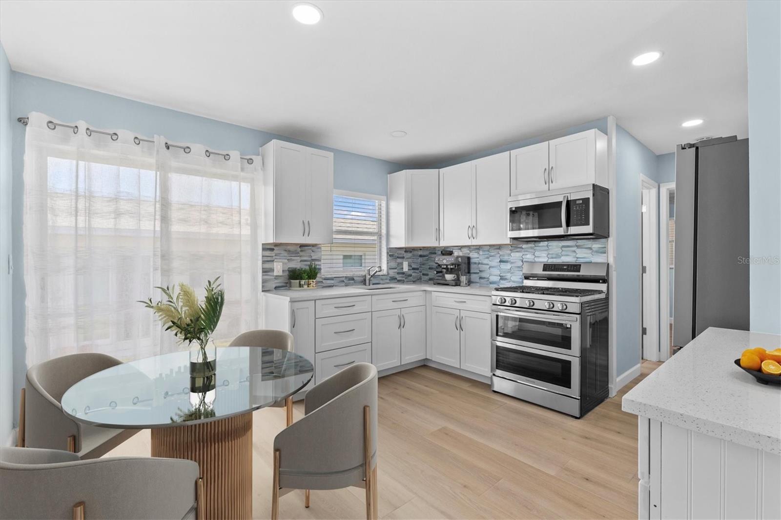 Image 10 of 35 For 12400 Park Boulevard 210