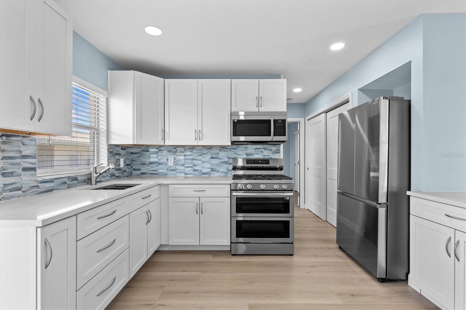 Image 12 of 35 For 12400 Park Boulevard 210