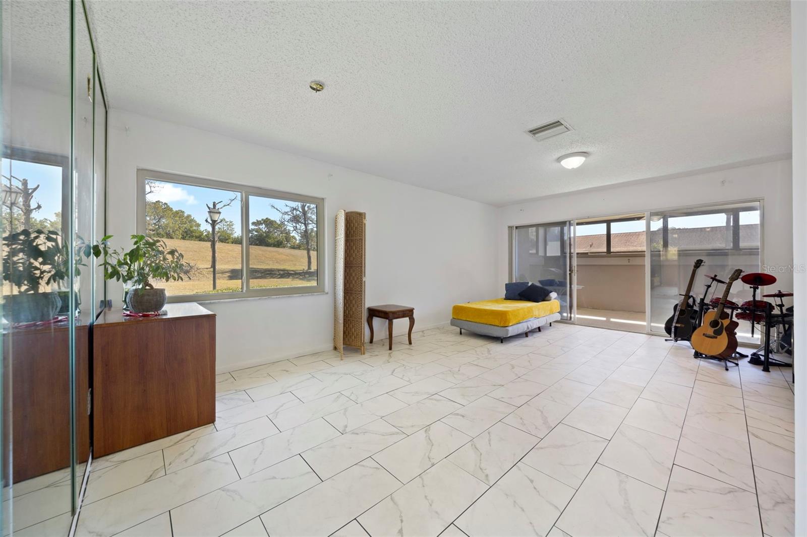 Image 12 of 44 For 2484 Laurelwood Drive A