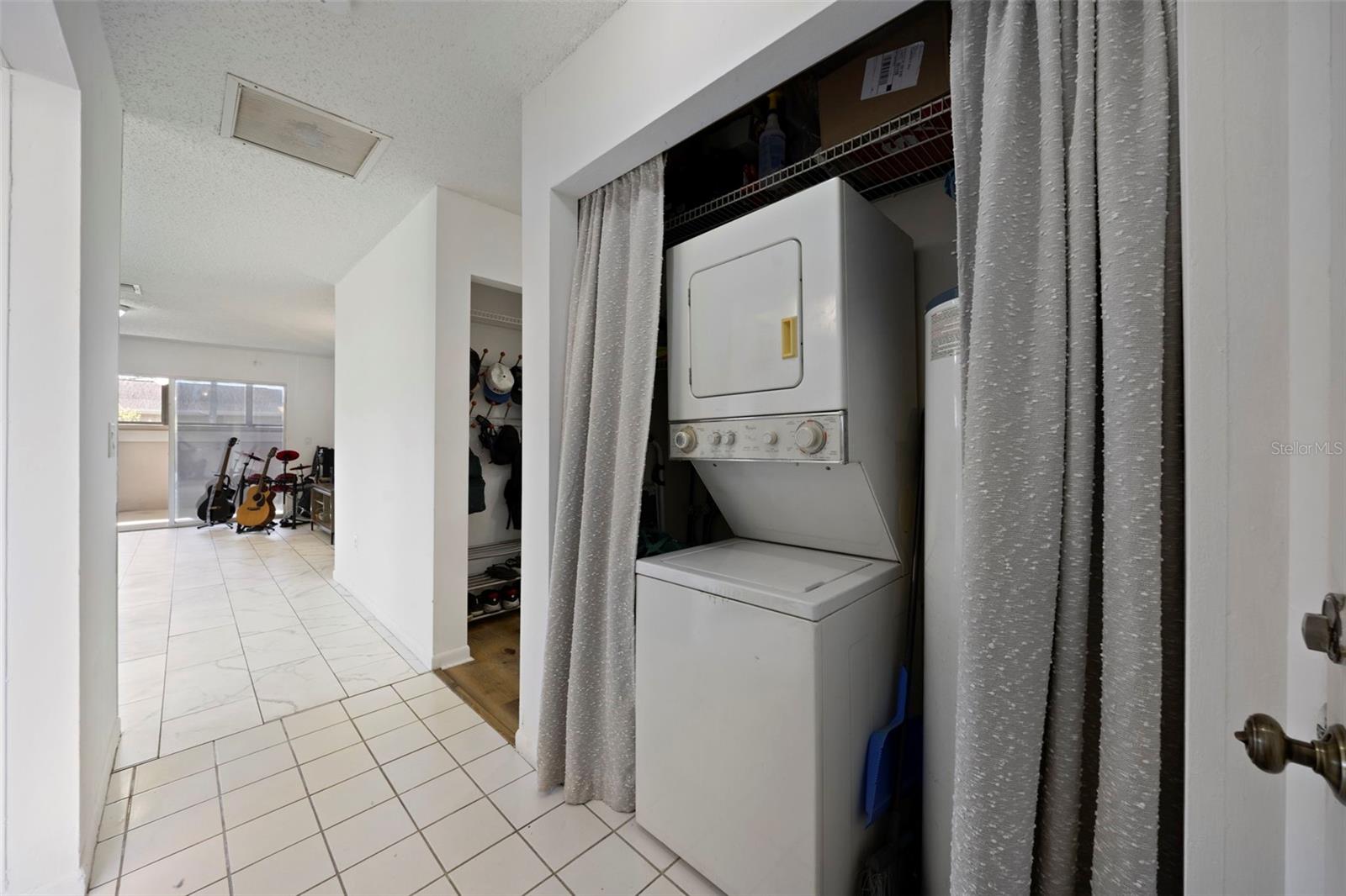 Image 13 of 44 For 2484 Laurelwood Drive A