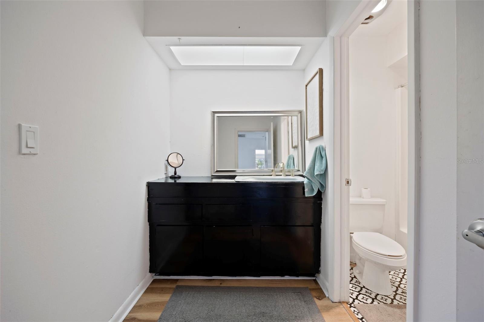 Image 14 of 44 For 2484 Laurelwood Drive A