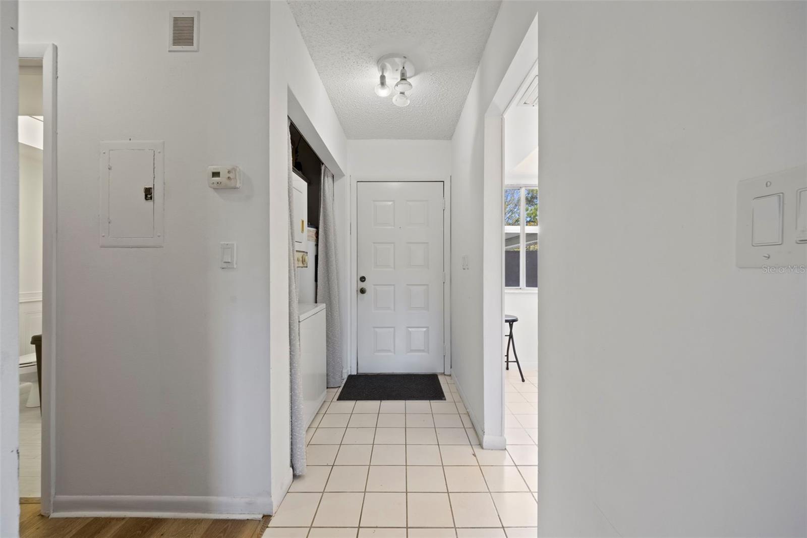 Image 23 of 44 For 2484 Laurelwood Drive A