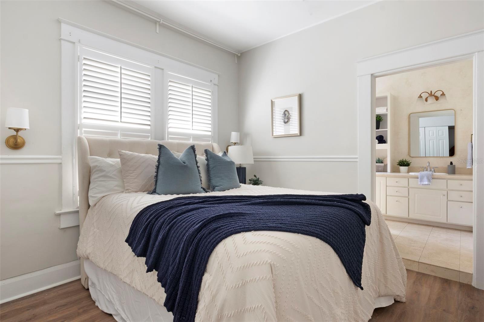 Listing photo id 25 for 2715 Ferdinand Avenue